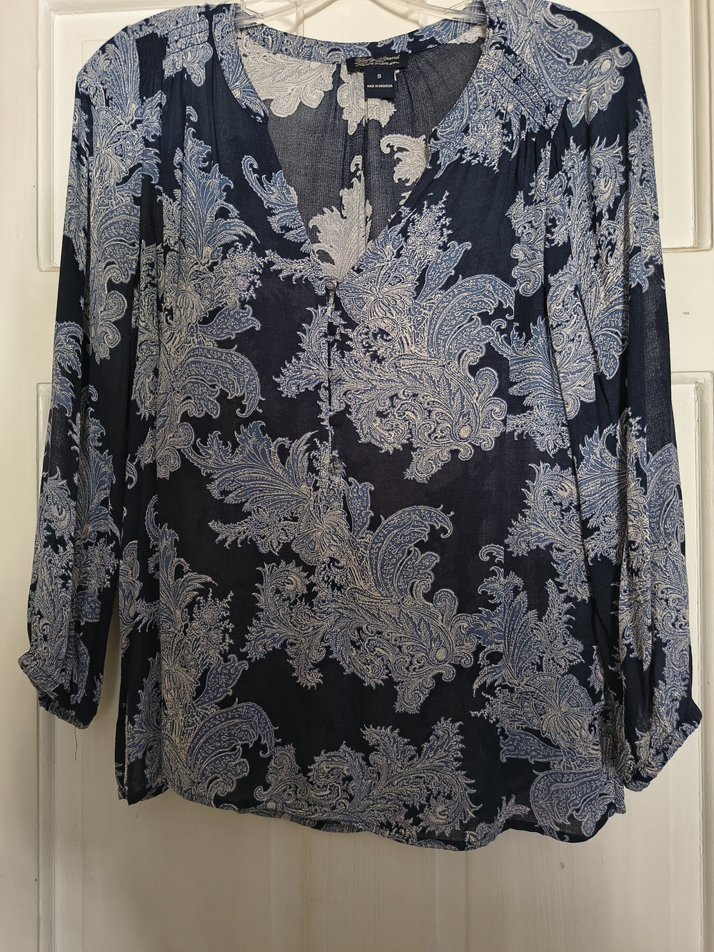 Lucky Brand Navy and White Paisley V-Neck Blouse